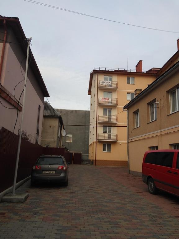 Best Two Room Apartment Мукачево Екстер'єр фото